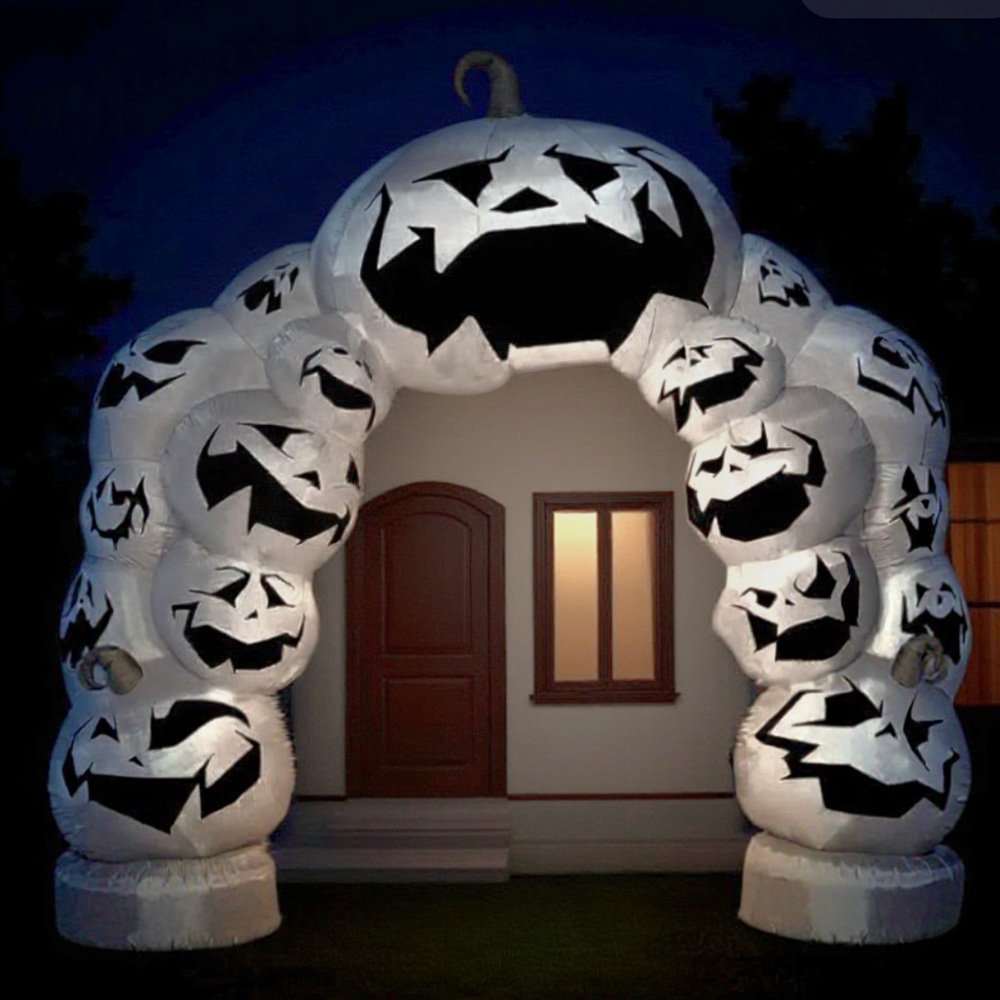 Pumpkin King Archway - 
King size at 11ft x 11ft with white pumpkins